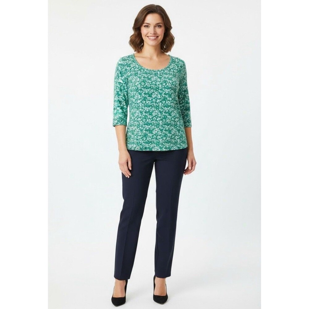 Time and Tru t shirt women’s size M short sleeve Green floral patterned stretch